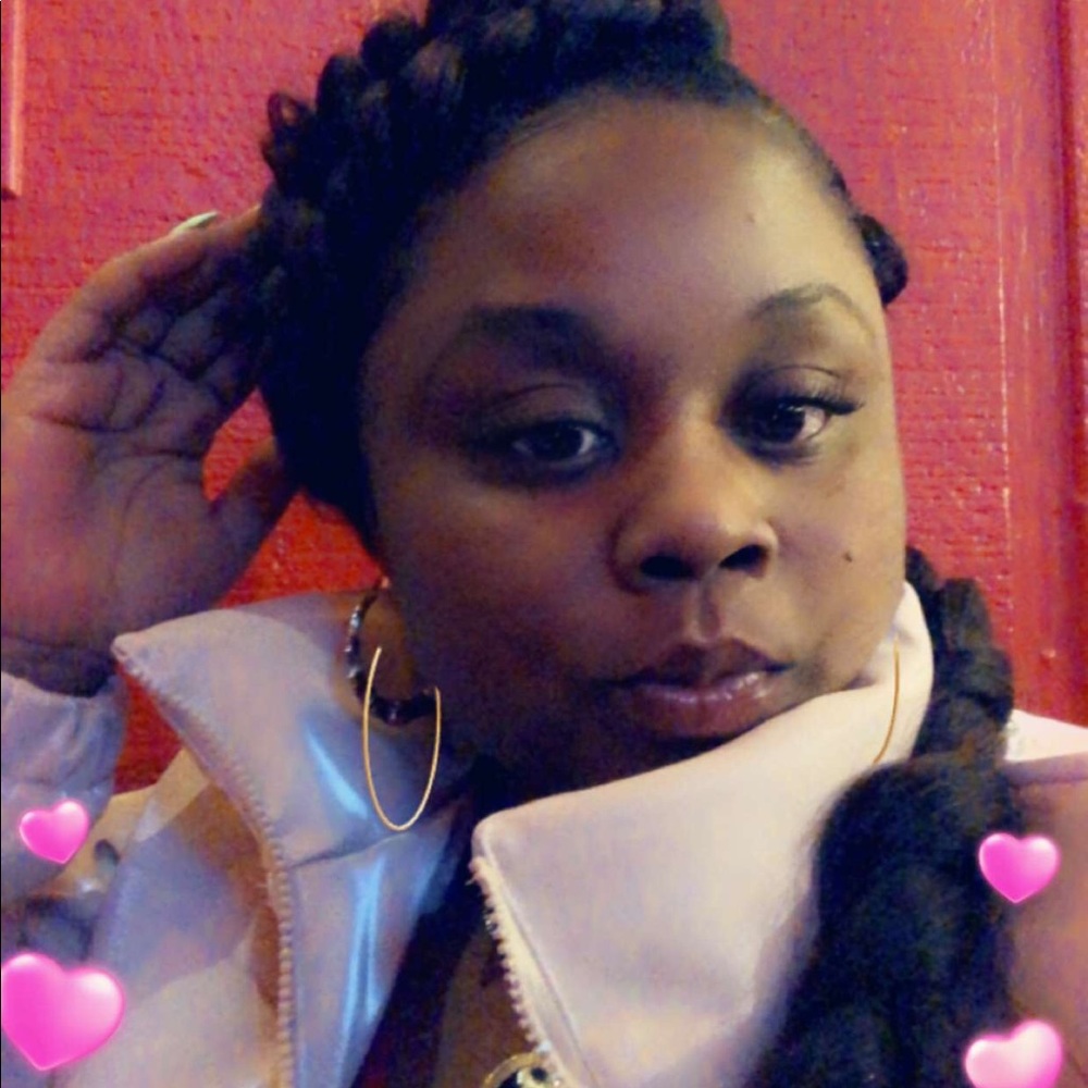 Meet your Posher, Tesha